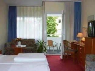Hotel City Gallery Berlin 3*,